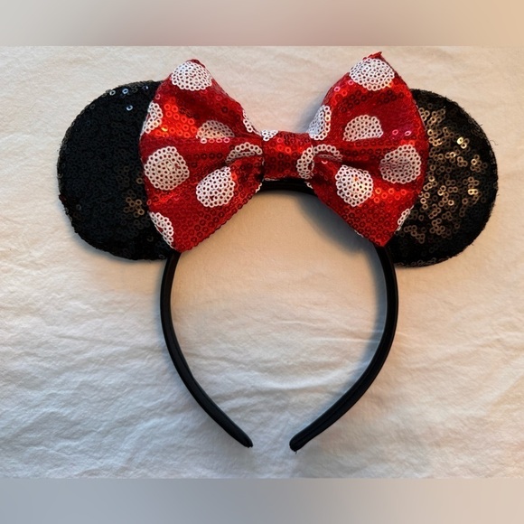 Accessories - Disney Minnie Mouse Ears w/Red & White Bow All In Sequins